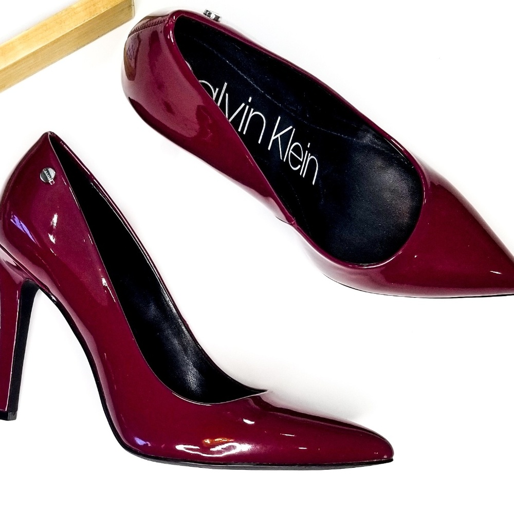 Calvin Klein pointed toe heels pumps